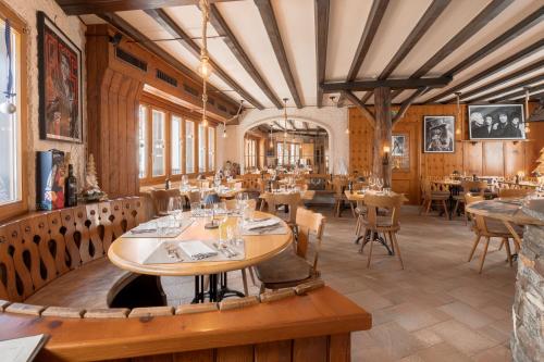 Mazot Zermatt 레스토랑 또는 맛집