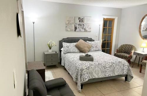 Amazing & cozy Duplex near Zoo Miami ! photo 23