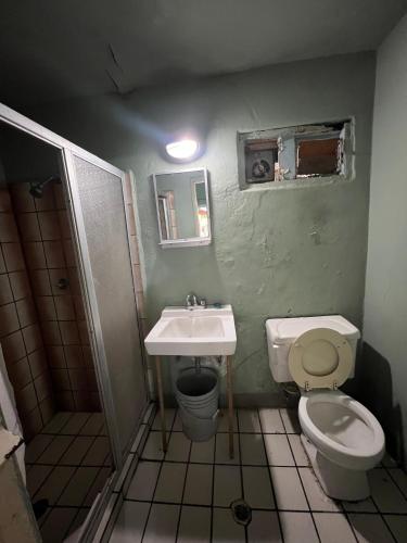 Motel Mayaにあるバスルーム