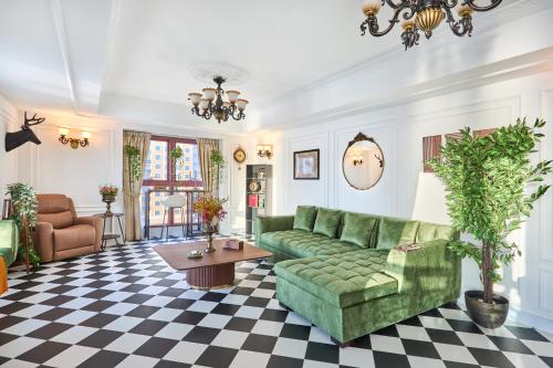 Zen Den - Vintage Charm with full Sea View
