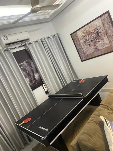 Stolní tenis v ubytování Jaysplace nebo okolí