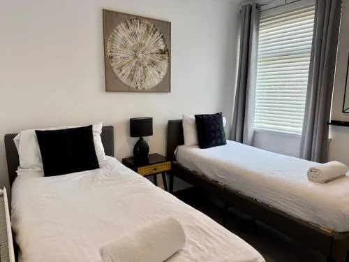 City Centre Embankment Apartments Superb Location photo 23
