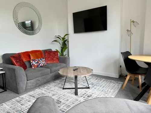 City Centre Embankment Apartments Superb Location photo 32