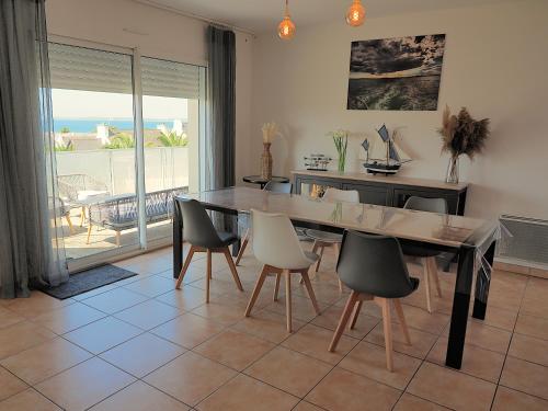 Φωτογραφία από το άλμπουμ του D'une Pointe à l'Autre, Maison avec vue sur mer, à 400 metres de la Plage de Pentrez σε Saint-Nic