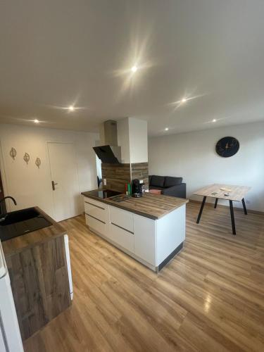 L'Hippolyte, 6 personnes avec parking privée