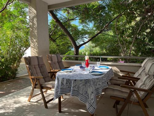 Corallis Beachfront Family Oasis