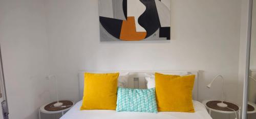Casa dos Sinos 2Bedroom Beach Apartment with Terrace