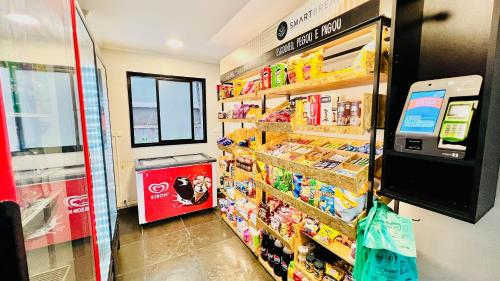 Supermarket nebo jiné obchody v  aparthotelu nebo okolí