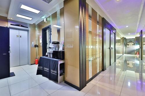 Gambar di galeri bagi Changwon Sangnam-dong Hotel de MAISON di Changwon