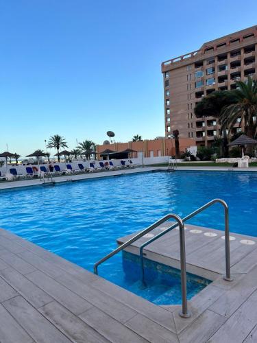 Newly Renovated City & Beach Apartment