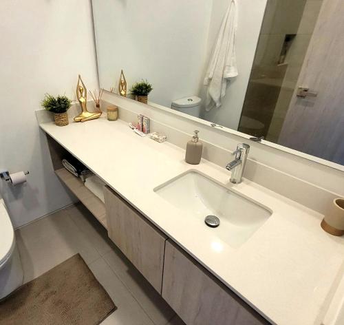 Hotel Porto Horizonte suite 1426にあるバスルーム