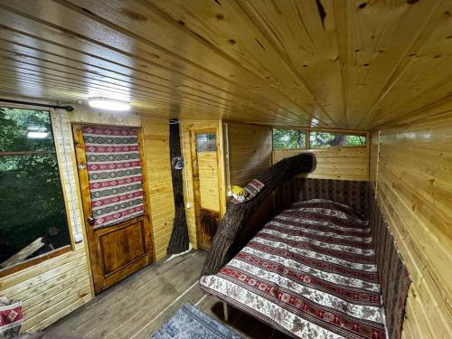 Кровать или кровати в номере Areni House B&B