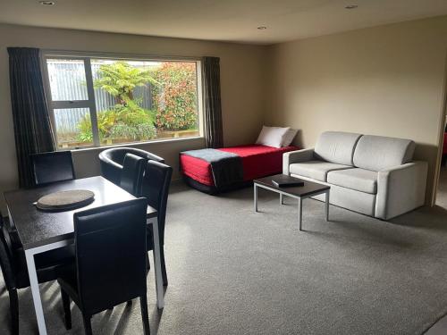 Ruang duduk di 388 Tay Motel