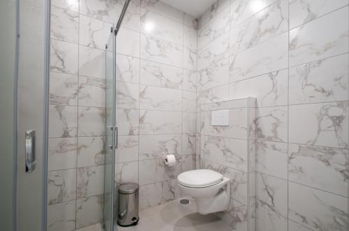 Asterashouse 2