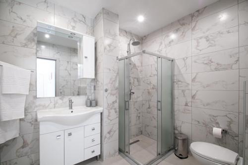 Bany a Asterashouse 2