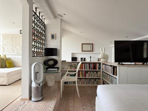Art Lover's Loft