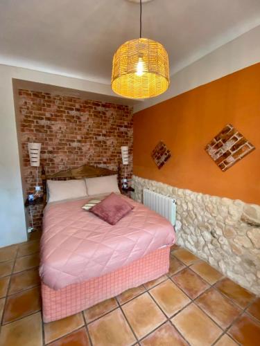Ένα ή περισσότερα κρεβάτια σε δωμάτιο στο Casa Rural Ubeda - B&B - Pinoso-Alicante