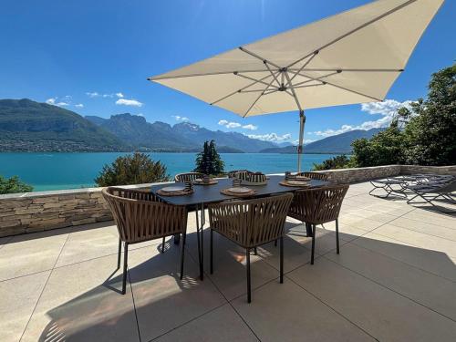 Appartement à 100mètres du lac avec terrasse privée - Vue panoramique sur le lac