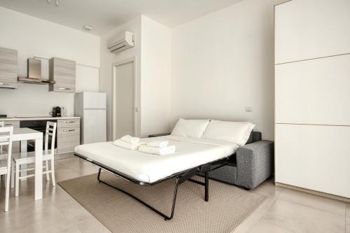 Just Urban Stays - Modern Studio Apartment Navigli - Metro M2