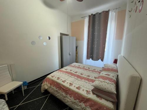 Ένα ή περισσότερα κρεβάτια σε δωμάτιο στο Charming Genova Condo in City Center