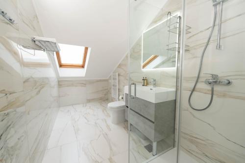 Vannituba majutusasutuses Luxury Apartments Villa Klara