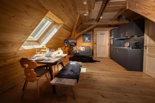 Η κουζίνα ή μικρή κουζίνα στο Schwarzwald Chalet -Wilde Rench-