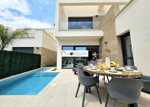 Villa Con Piscina Santa Rosalía Lake & Life Resort, Los Alcázares