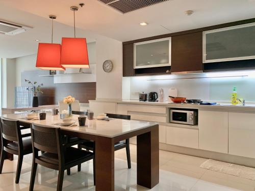 Dapur atau dapur kecil di Sathorn Prime Residence 2BR #Bangkok