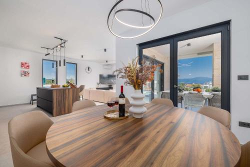 Villa AMARIS with private heated pool