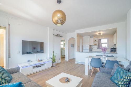 Milenial Immo Apartment with parking in Roses