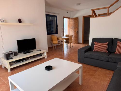 Papagayo House