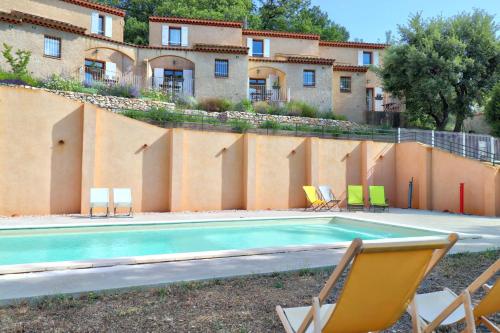 Photo de la galerie de l'établissement 4-guest flat wterrace & shared pool Verdon countryside, à Artignosc-sur-Verdon