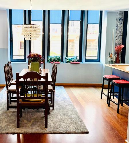 Trendy Ruzafa Neighborhood - Spacious 3BR with Double Terrace