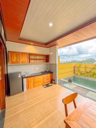 Bazén v ubytování Askhara Ubud Villa nebo v jeho okolí