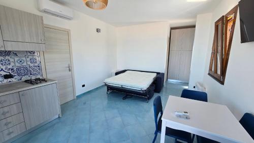 Η κουζίνα ή μικρή κουζίνα στο La Casetta Palinuro Sole