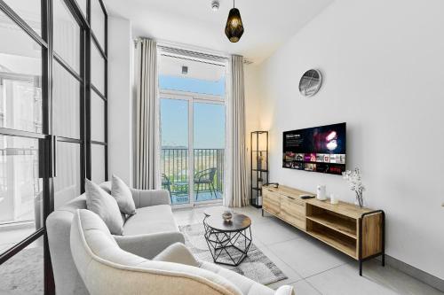 Chic 1BR in Socio Dubai Hills Near Park and Mall