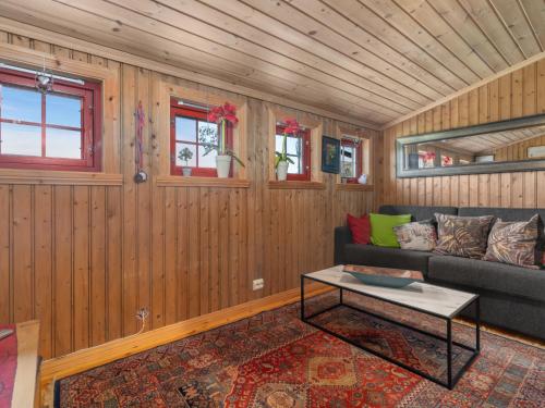 Χώρος καθιστικού στο Holiday Home Trondbu by Interhome