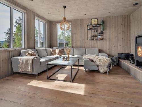 Posezení v ubytování Holiday Home Bjørkstue by Interhome