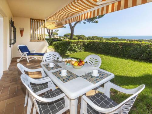 Apartment Melis II M3 Playa de Pals by Interhome