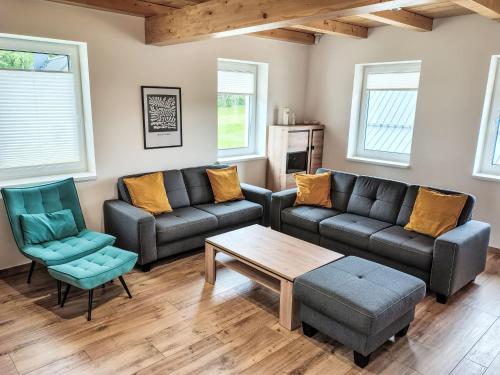 Χώρος καθιστικού στο Apartment Chalupa 13ka - Horní apartmán by Interhome