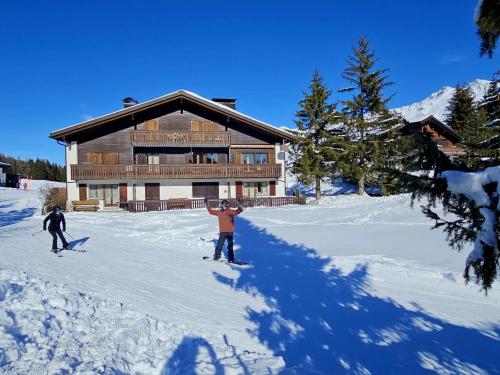 Το Apartment Culmoina by Interhome τον χειμώνα