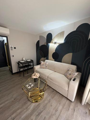 Apartment in a hotel residence