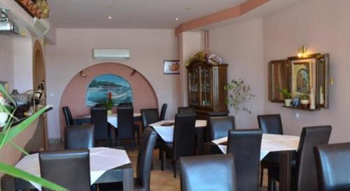 Gallery image of Garfild Guest house in Novi Vinodolski