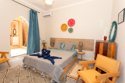 Ein Bett oder Betten in einem Zimmer der Unterkunft the old house