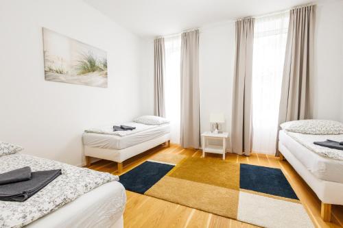 5 beds 2 bedrooms top apart in vienna's heart