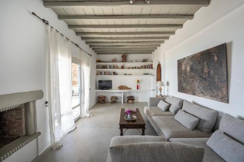 Villa Ipanema with Private Beach by Mykonos Mood