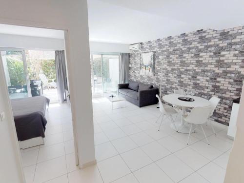Appartement moderne 2P avec terrasse à Menton