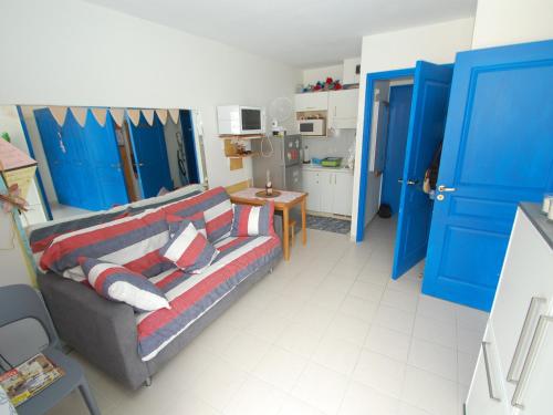 Charmant 2P en Centre-Ville de Menton avec Terrasse et Parking
