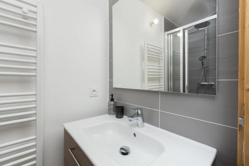 Phòng tắm tại Le Kamdbaz, Morzine centre, 4-7 personnes