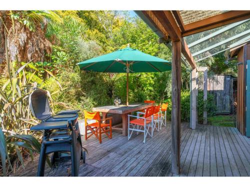 Taman di luar Peaceful Outlook - Hatepe Holiday Home